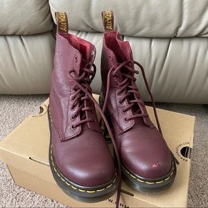 Dr Martens 1460 Pascal in cherry red